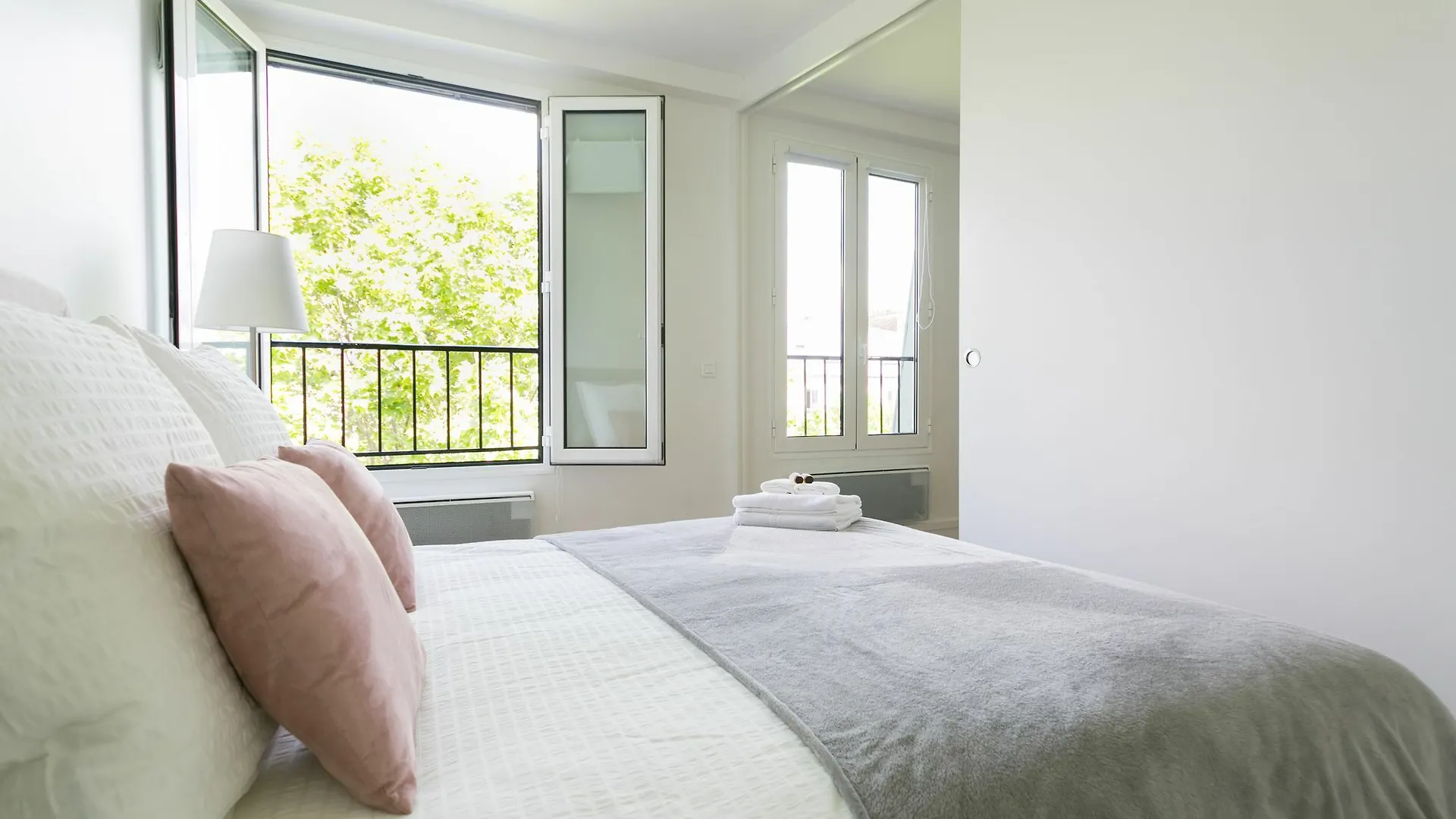 Sochic Suites Paris Montmartre 0*,